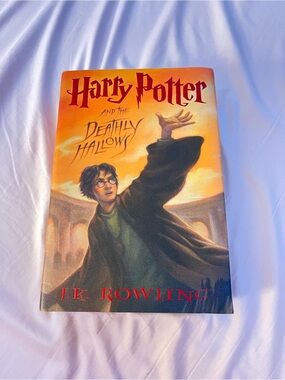 Scholastic Harry Potter and the Deathly Hallows Paperback - Orange, Black, Green